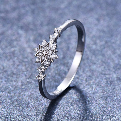 925 Sterling Silver Snowflake Ring - Beautiful Earth Boutique