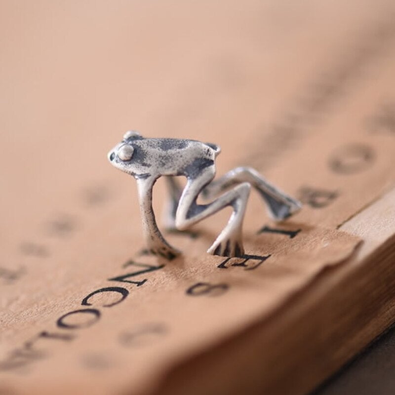 Balmora Silver Frog Earring Cuff - Beautiful Earth Boutique