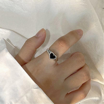 Black Heart Sterling Silver Ring - Beautiful Earth Boutique