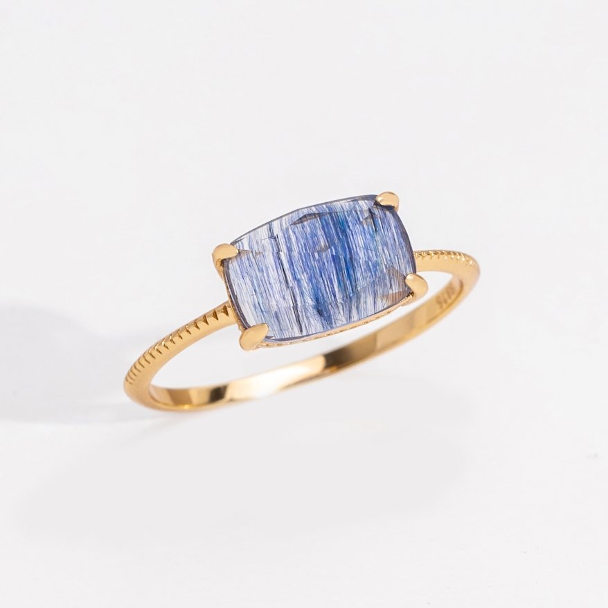 Blue Quartz Crystal Ring - Beautiful Earth Boutique