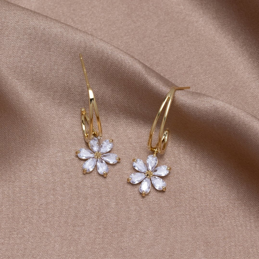 Crystal Daisy Earrings - Beautiful Earth Boutique