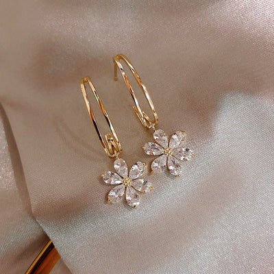 Crystal Daisy Earrings - Beautiful Earth Boutique