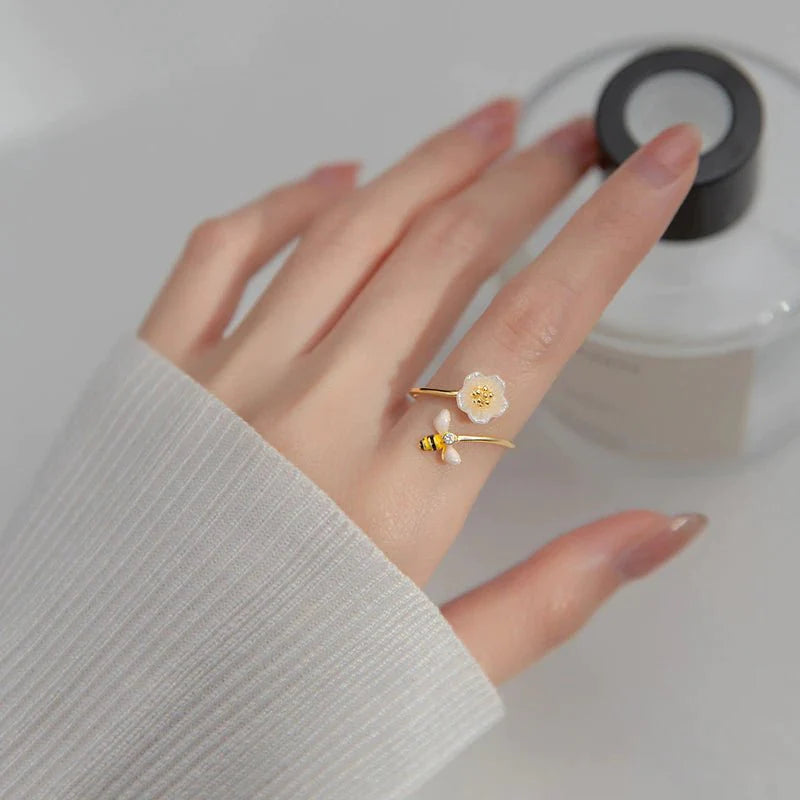 Crystal Honeybee Flower Ring - Beautiful Earth Boutique