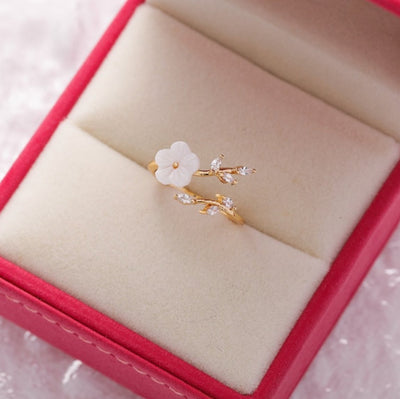 Crystal White Blossom Rings