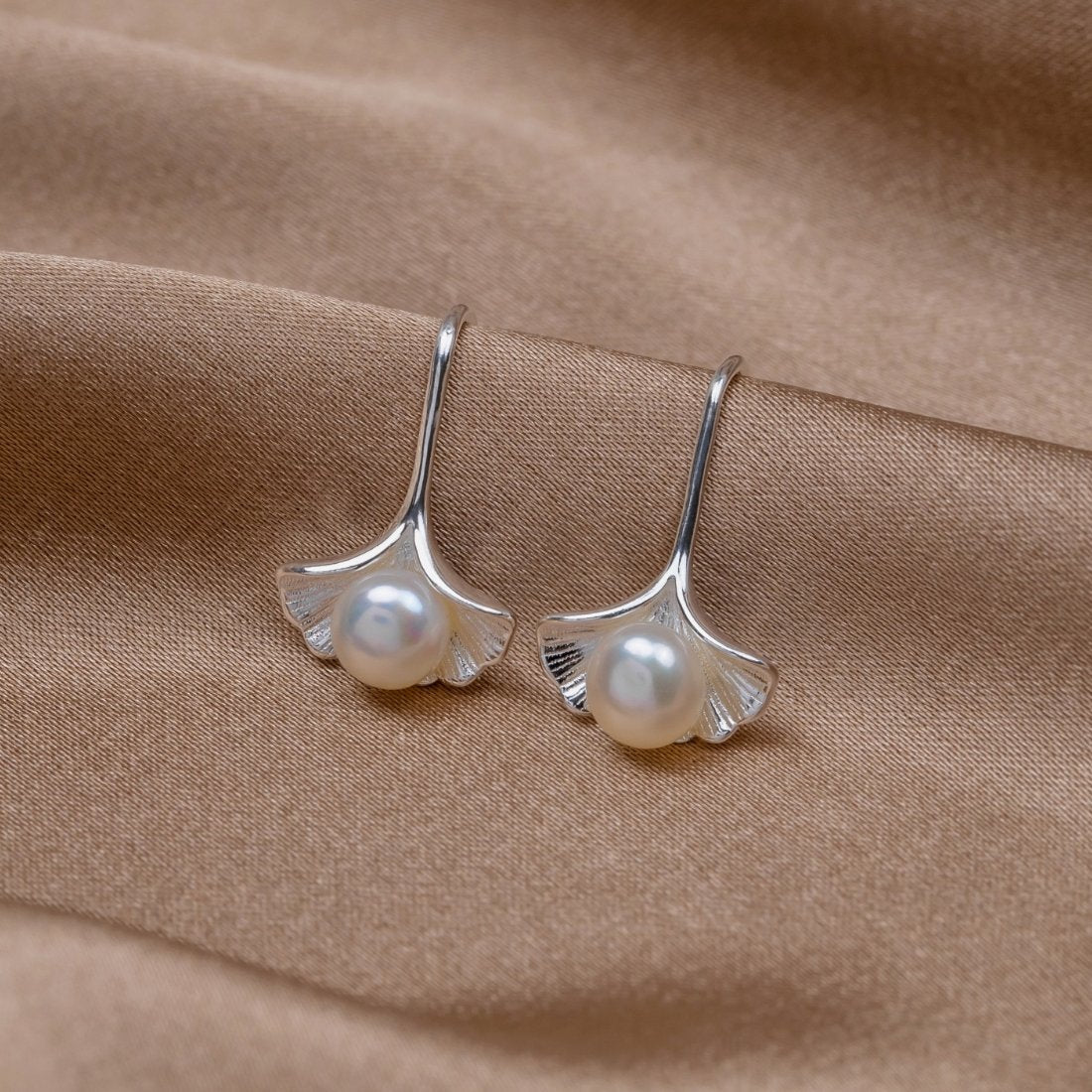 Dahra Pearl Sterling Silver Earrings - Beautiful Earth Boutique