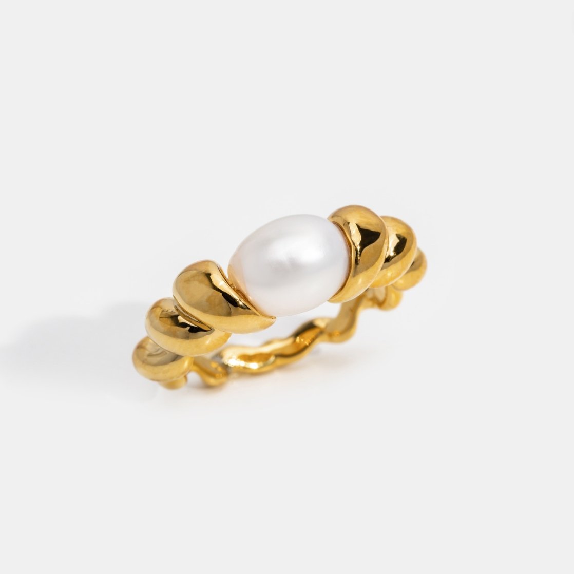 Dana Twisted Pearl Ring - Beautiful Earth Boutique