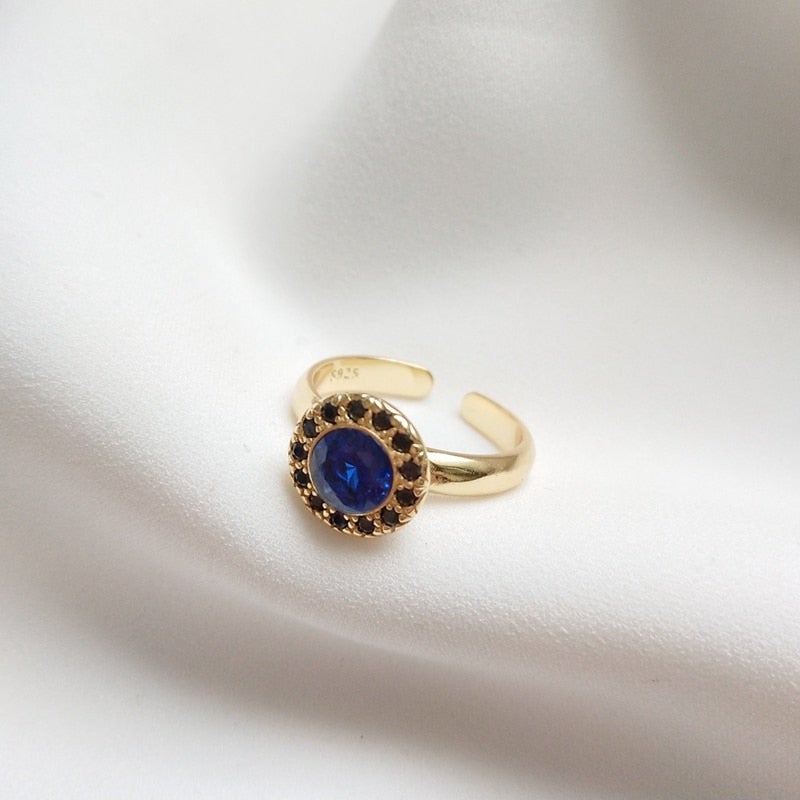 Luxury Gold Sapphire Ring