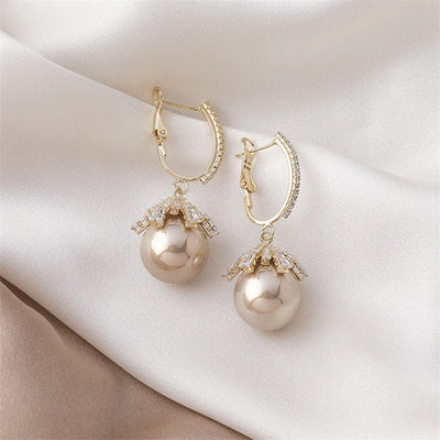 Malia Pearl Drop Earrings - Beautiful Earth Boutique