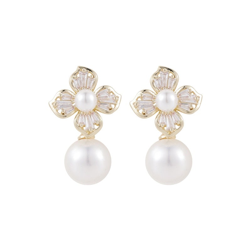 Pearl & Crystal Flower Earrings