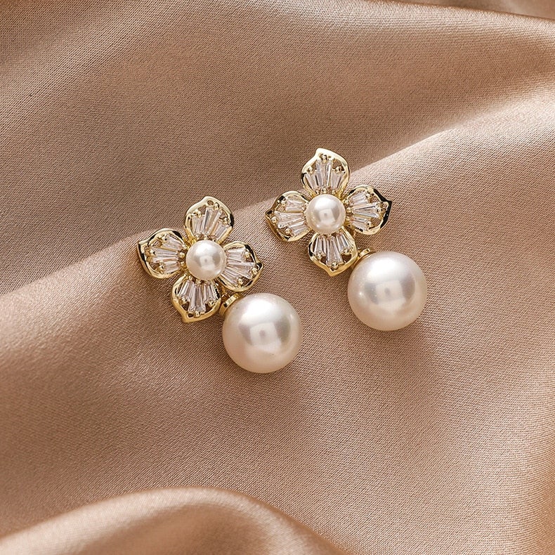 Pearl & Crystal Flower Earrings