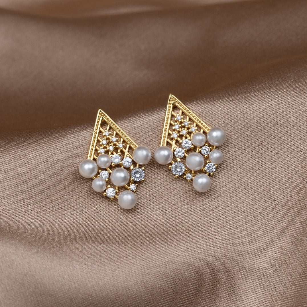 Vintage Crystal & Pearl Drop Earrings - Beautiful Earth Boutique