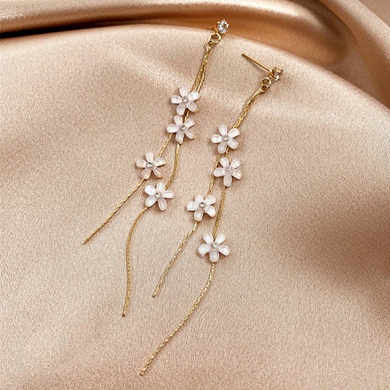 White Blossom Tassel Earrings - Beautiful Earth Boutique